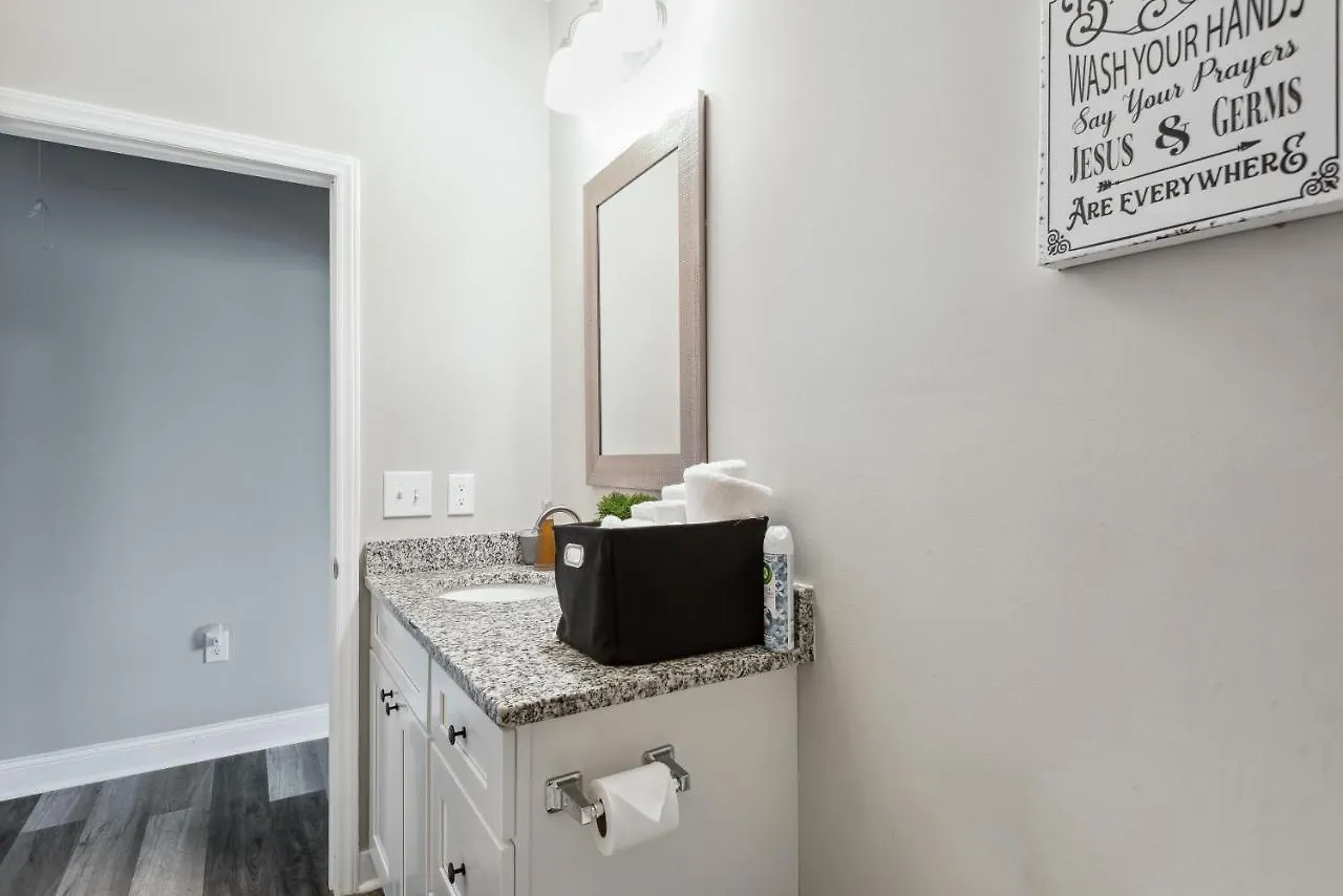 Suite Serenity 12Min From Uptown & Spectrum Ctr Charlotte Holiday home