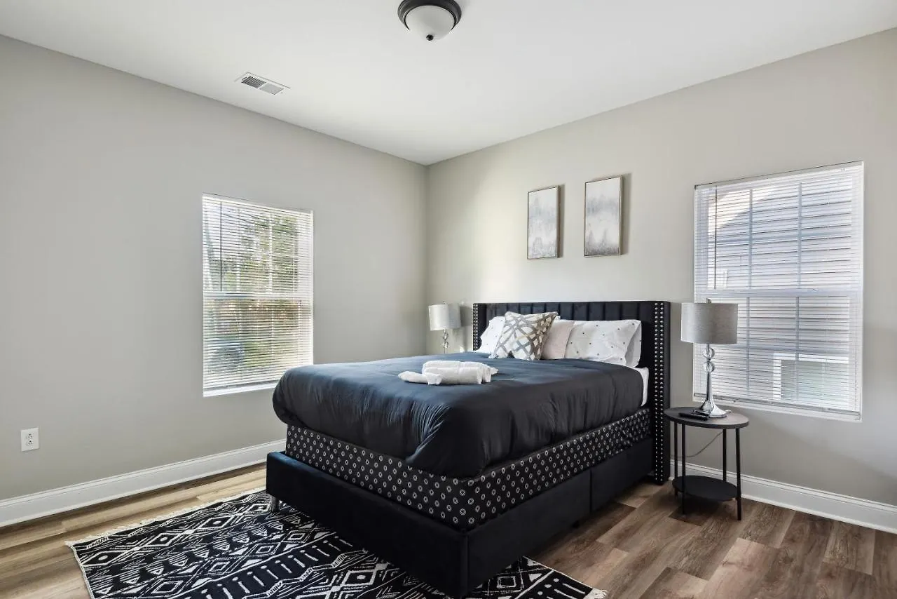 Holiday home Suite Serenity 12Min From Uptown & Spectrum Ctr Charlotte