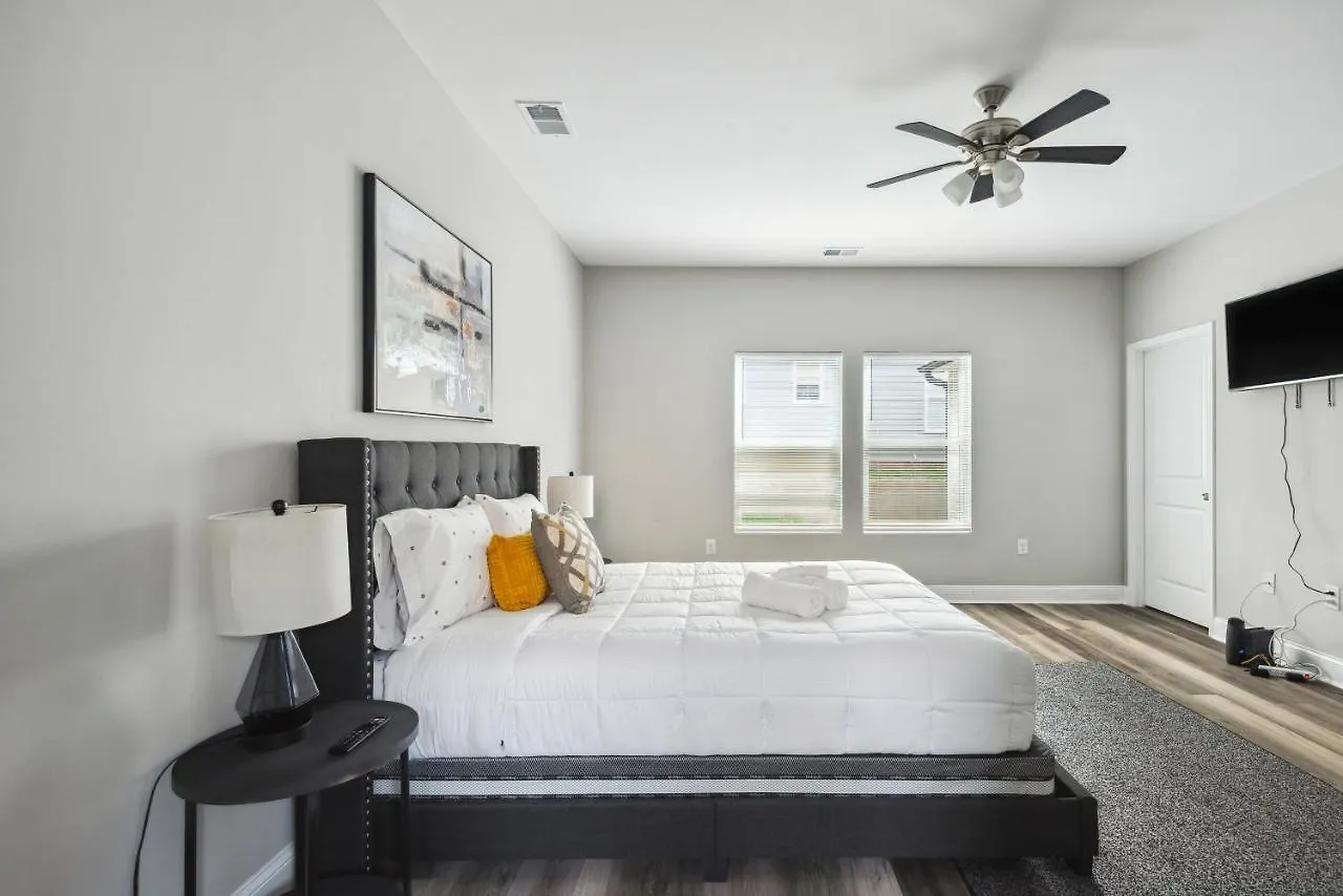 Holiday home Suite Serenity 12Min From Uptown & Spectrum Ctr Charlotte