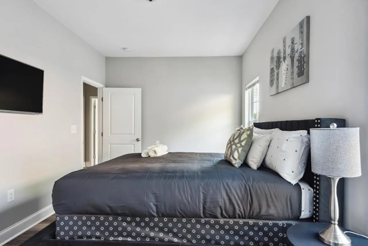 Suite Serenity 12Min From Uptown & Spectrum Ctr Charlotte Holiday home
